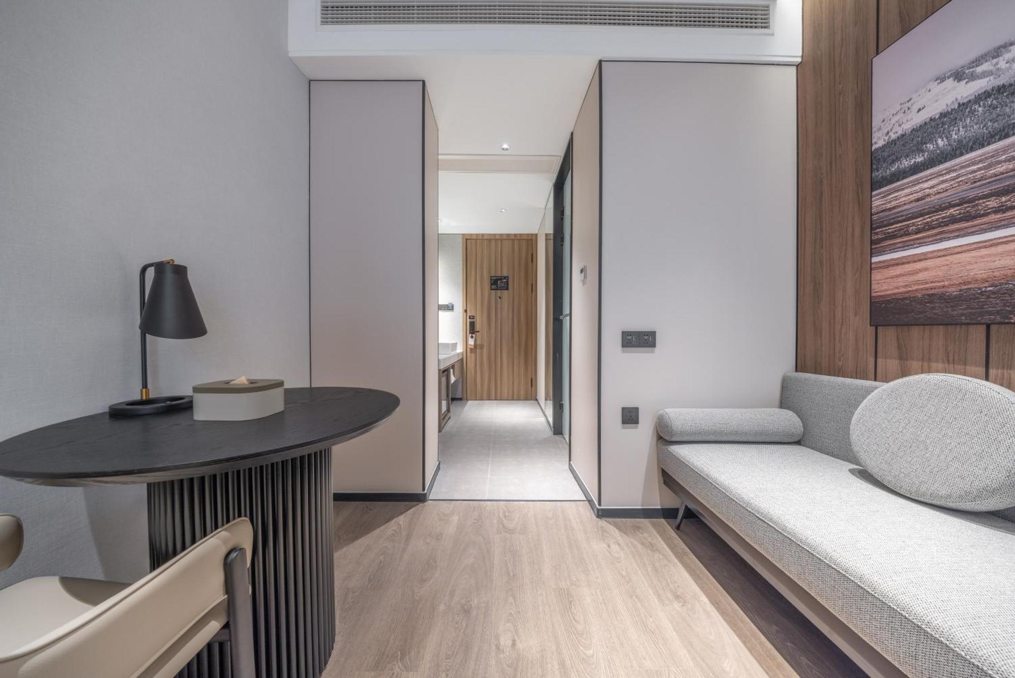 Atour X Hotel The Bund East Nanjing Road Shanghai Exterior photo